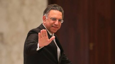 وزير البيئة والتنمية الادارية دميانوس قطار يعلن استقالته من الحكومة رسمياً